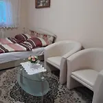 Ildiko Appertements Daire *