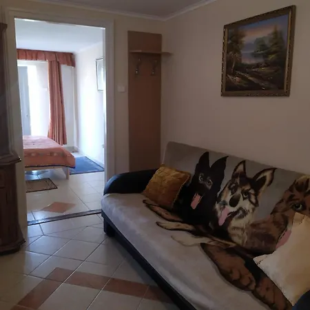 Ildiko Appertements Διαμέρισμα *